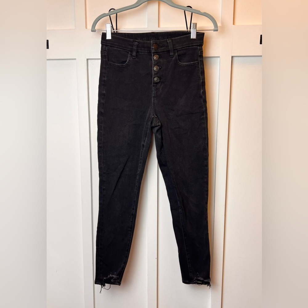American Eagle Jeans The Dream Curvy High Rise Jegging Crop Black Raw Hem Size 2